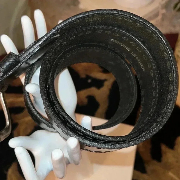 Unisex Genuine Black Perforated Leather Belt with Brushed Silver Buckle XL - Picture 4 of 14